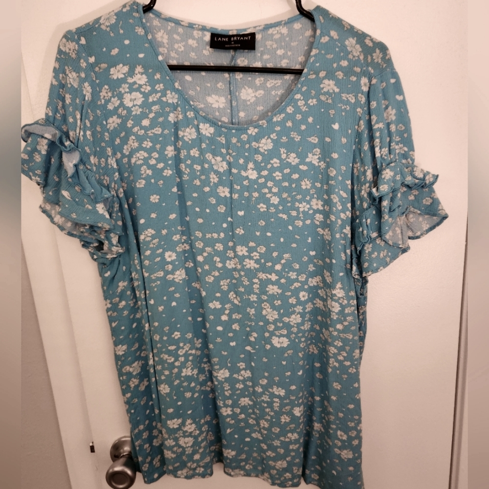 Floral Blouse with Ruffle Sleeves